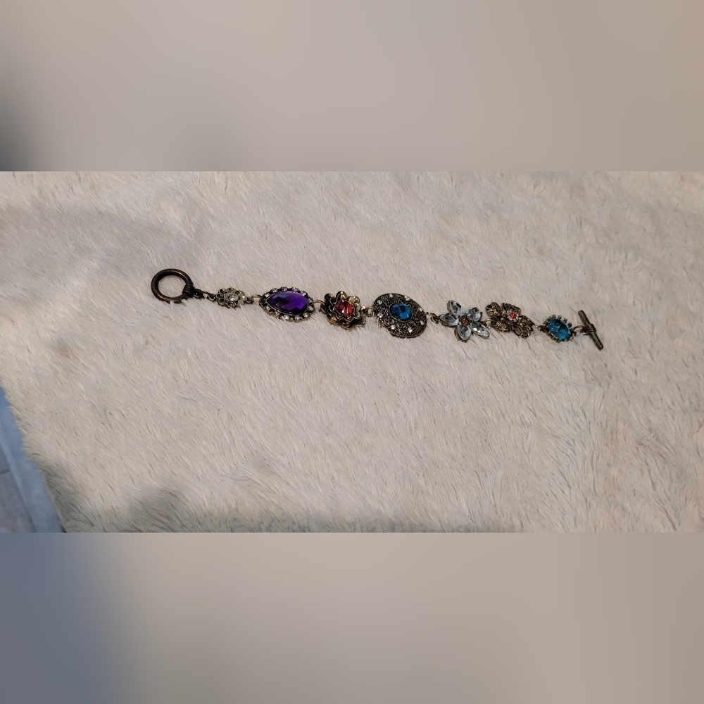 Vintage-Inspired Multicolor Crystal Bracelet - Purple, Blue, Red, Clear
